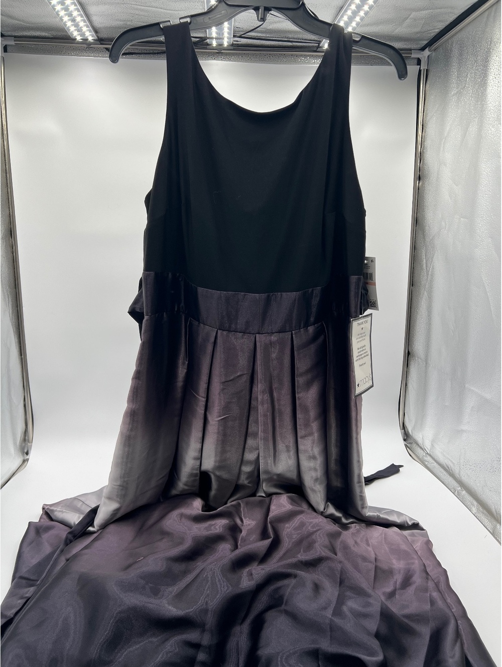 NWT SLNY SL Fashions 14W Black Silver Pleated Evening Cocktail Dress